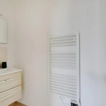 Flexliving - - Fessart * Paris